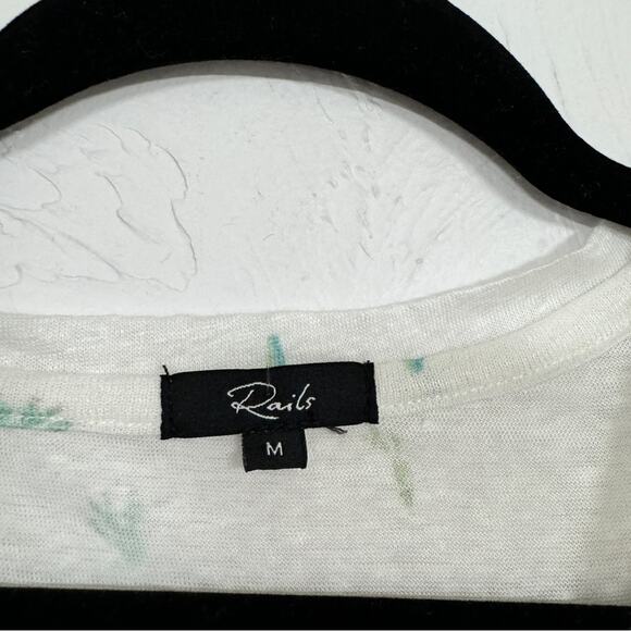 Rails White Linen Cactus Print Tee Shirt Womens M Short Sleeve Sheer V Neck - Picture 3 of 10
